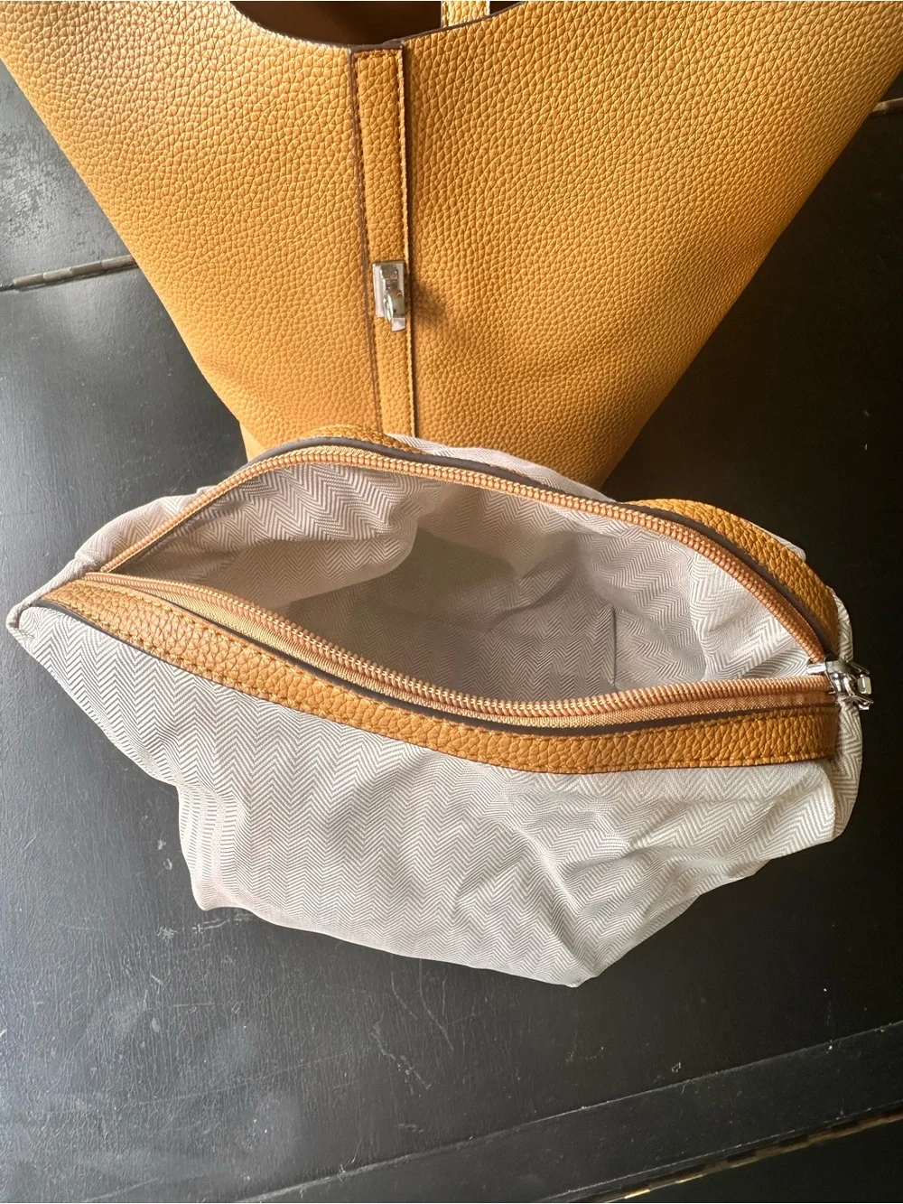 Brown Vegan Bucket Purse EUC